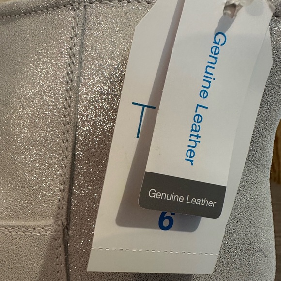 COPY - Time and True Genuine Leather lined winter boots Size 6 - Picture 8 of 9